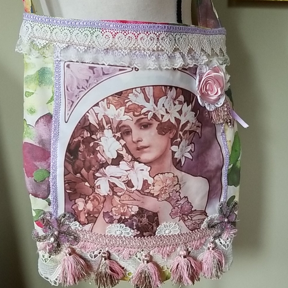 Hand Crafted Artisan Boho Gypsy Embellished Beaded Lace Crossbody Tote Bag - Picture 16 of 16